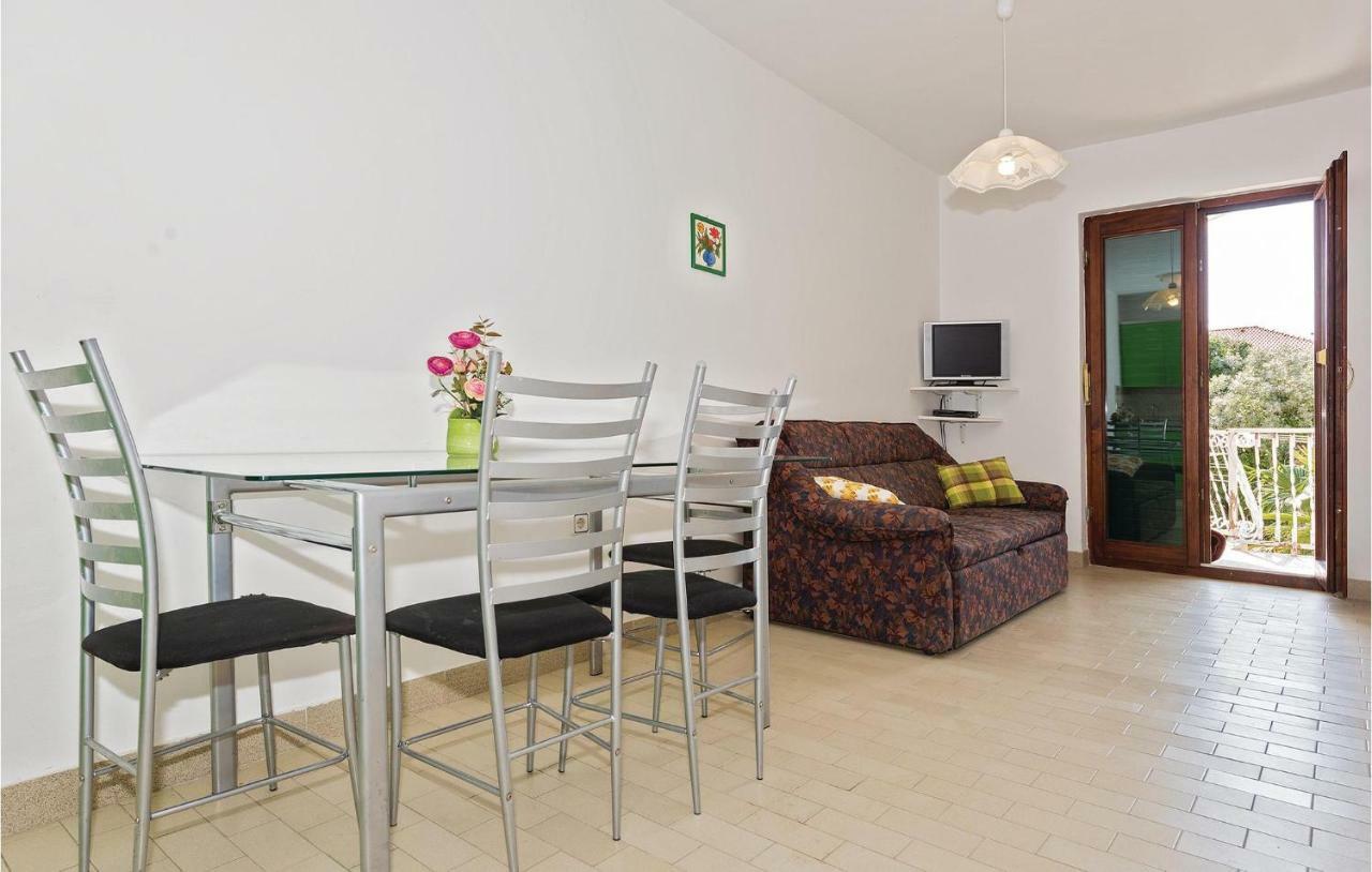Beautiful Apartment In Rogoznica With Wifi Exteriér fotografie